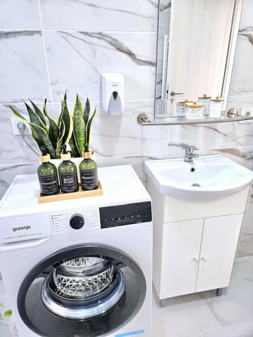 Cozy Sorada 1 Apartment Bragadiru 外观 照片